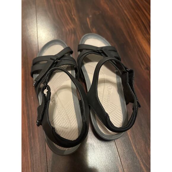 Baretraps Sandals in Black size 6.5 women’s - Picture 3 of 6